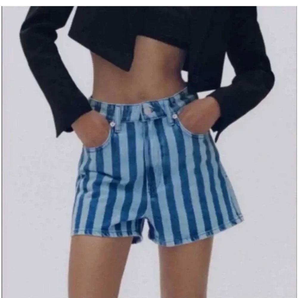 Zara high waisted shorts